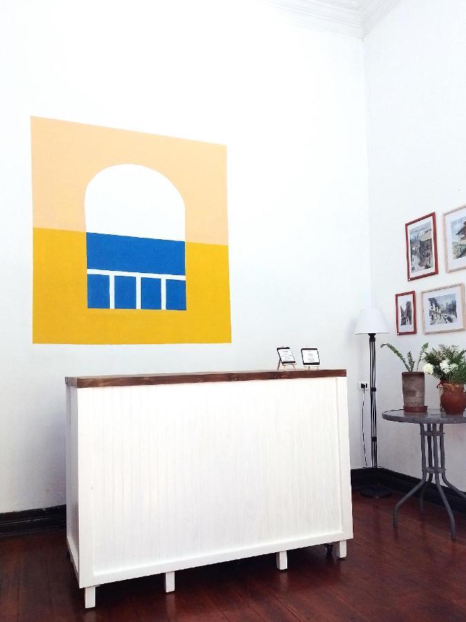 La Galeria 2*